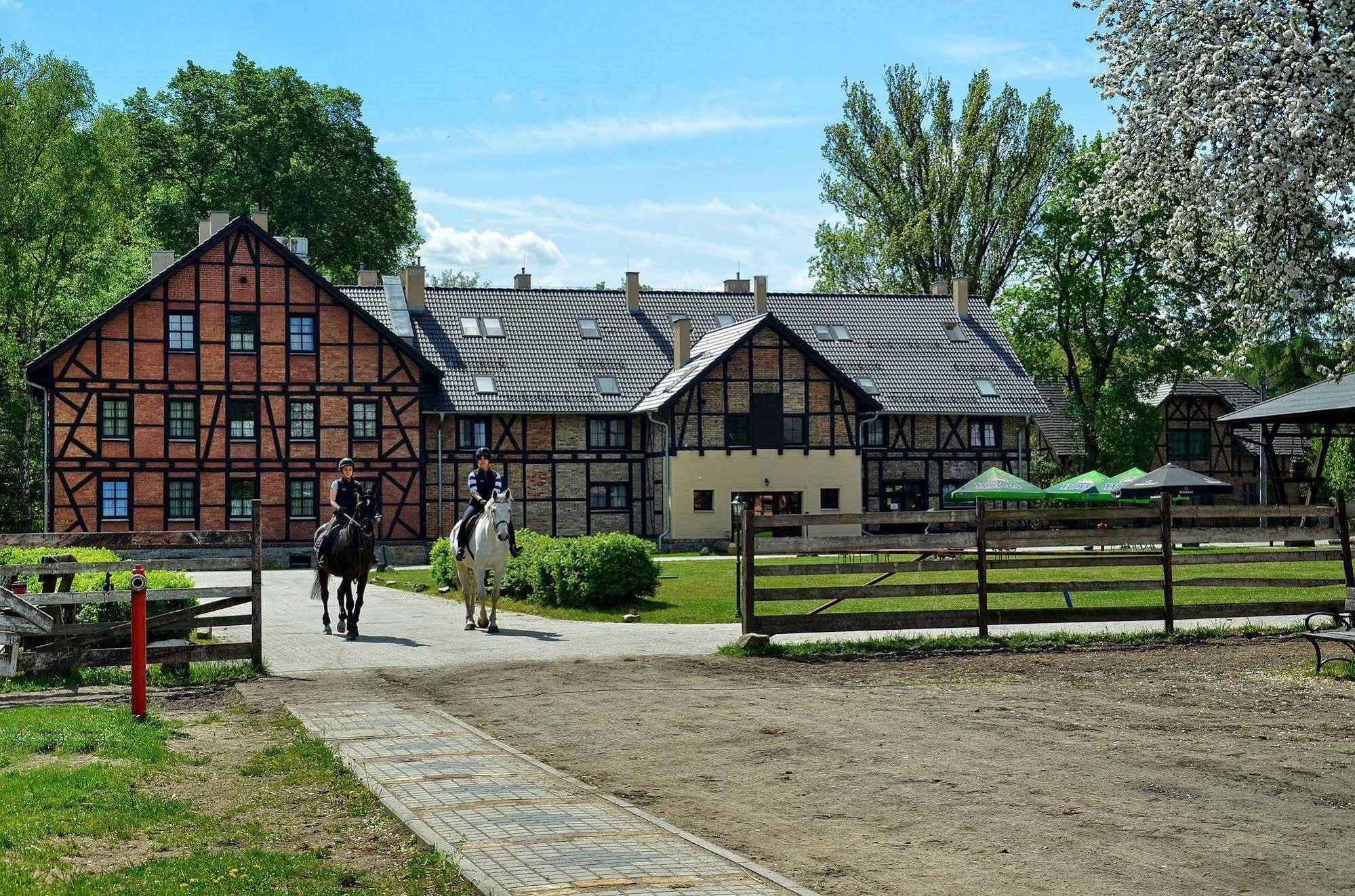 Folwark Ksiazecy Hotel Kliczków Exterior foto